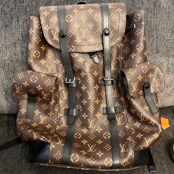 LV Christopher Backpack - Picture 1 of 6